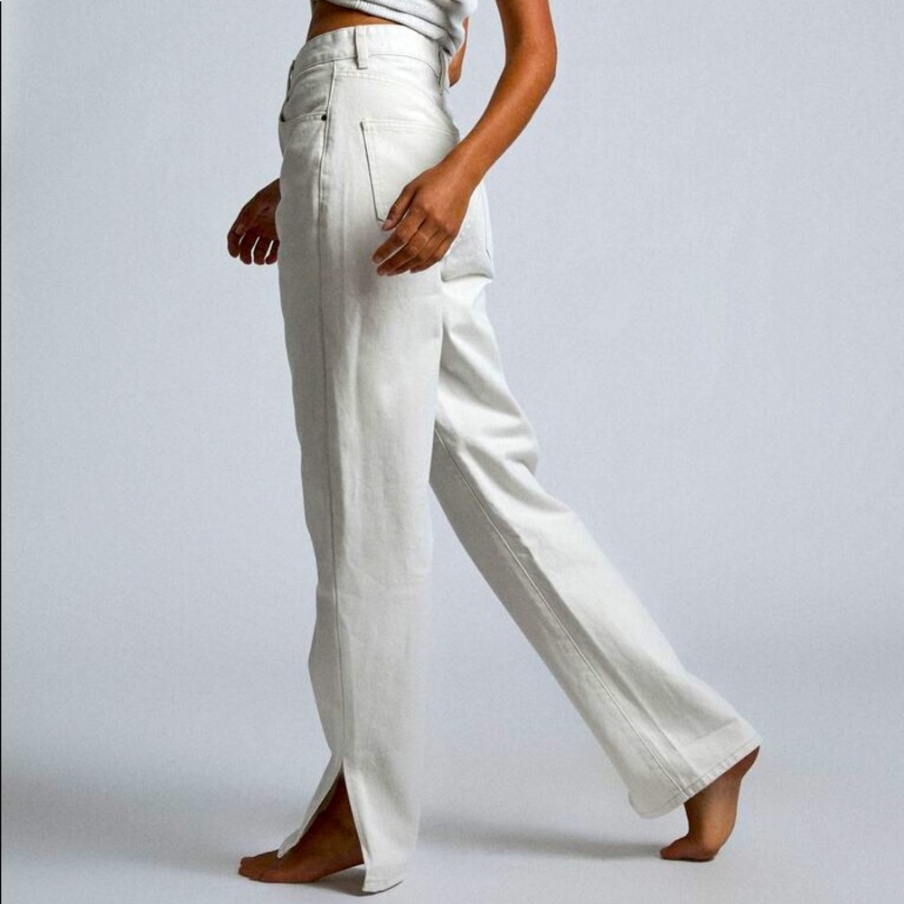 Slit hem jeans